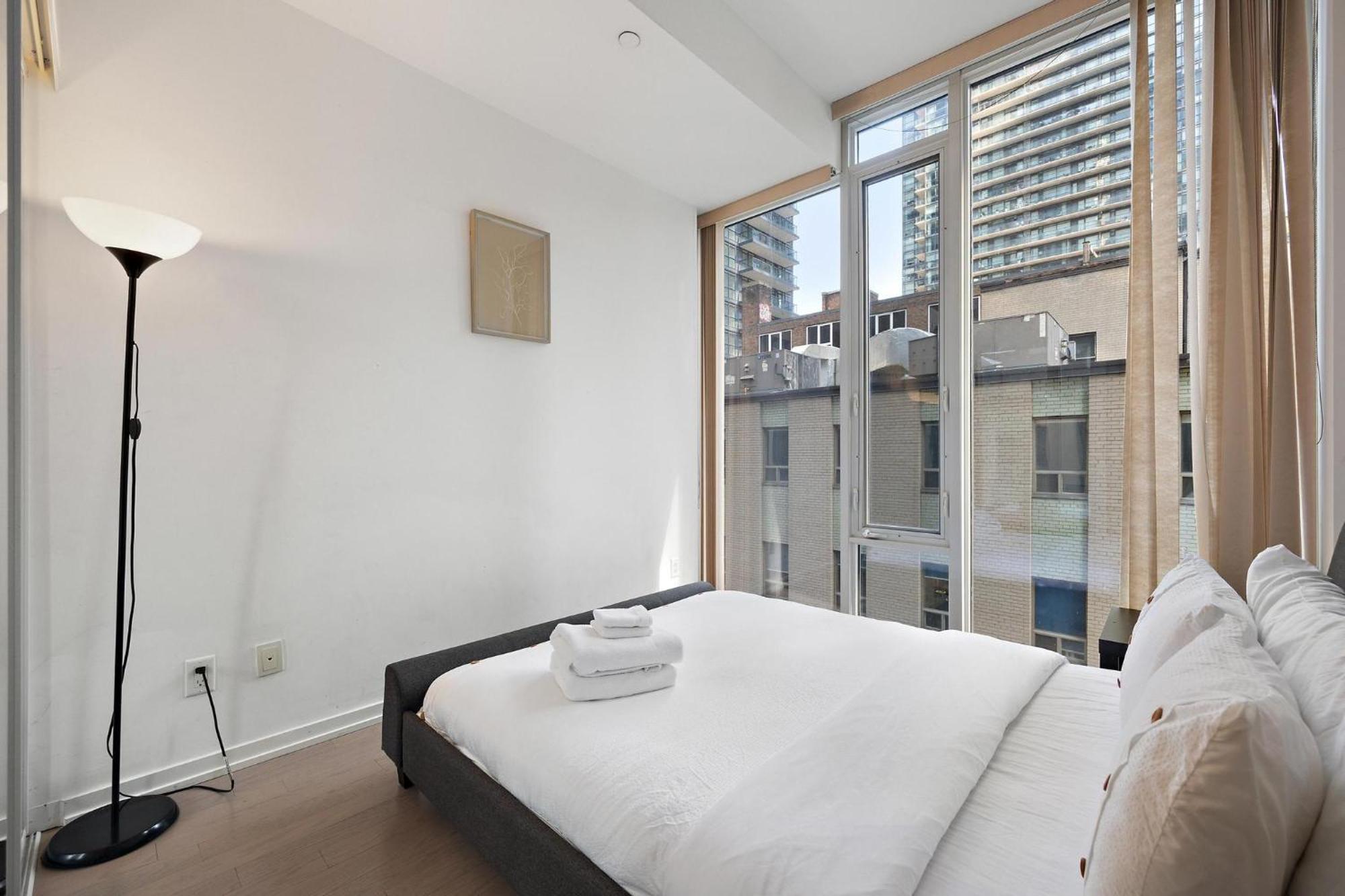 Downtown Toronto Condos Luaran gambar